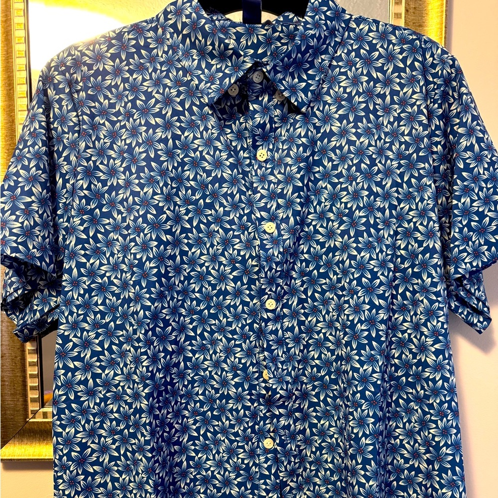 Vineyard Vines Summer shirt